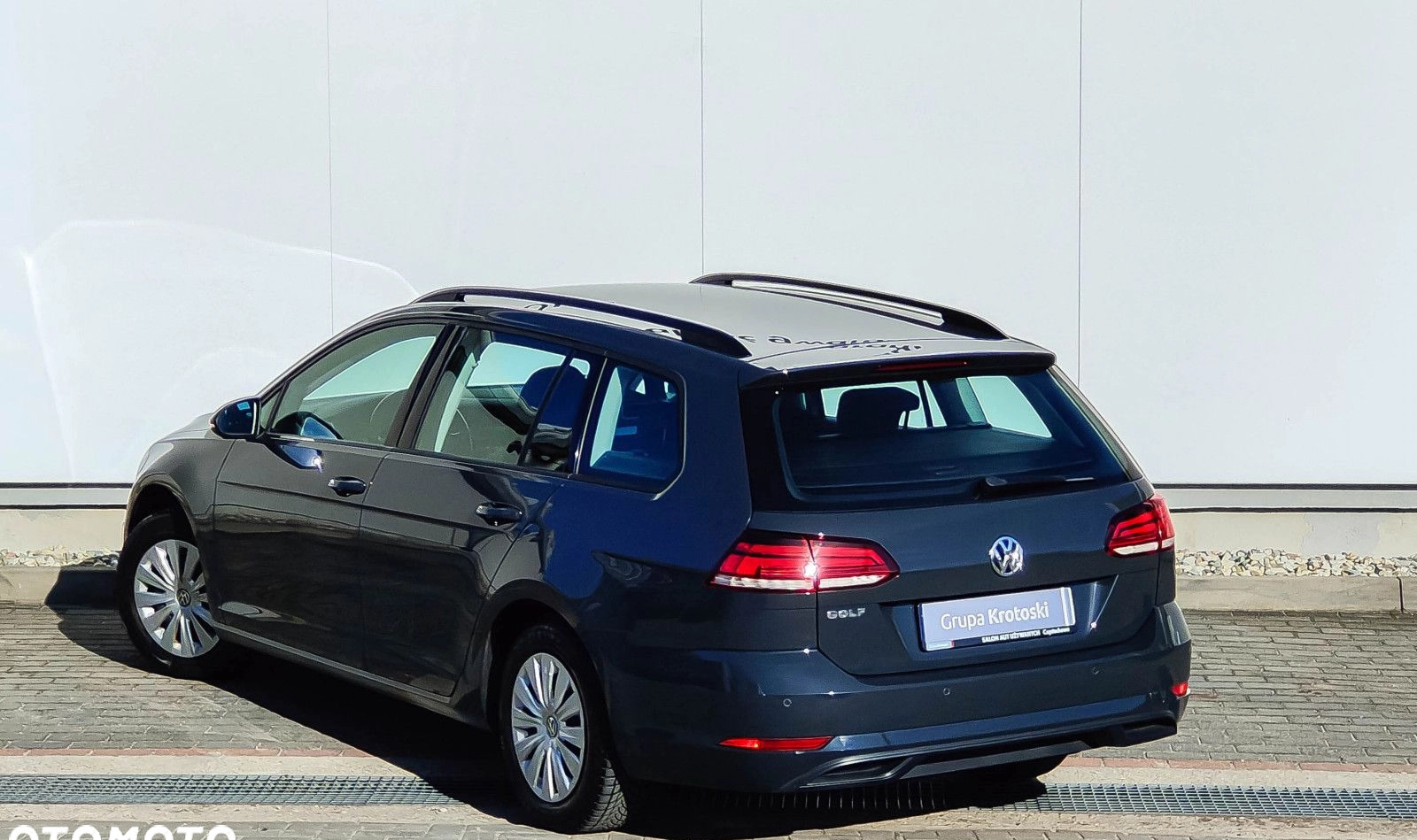 Volkswagen Golf cena 43900 przebieg: 85744, rok produkcji 2020 z Częstochowa małe 211